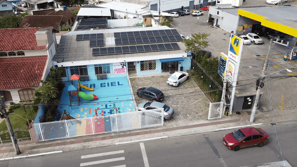 TECADI doa uma tonelada de alimentos à Casa Biel e reforça seu compromisso com a solidariedade DJI 0864.MP4.00 00 16 24.Quadro001